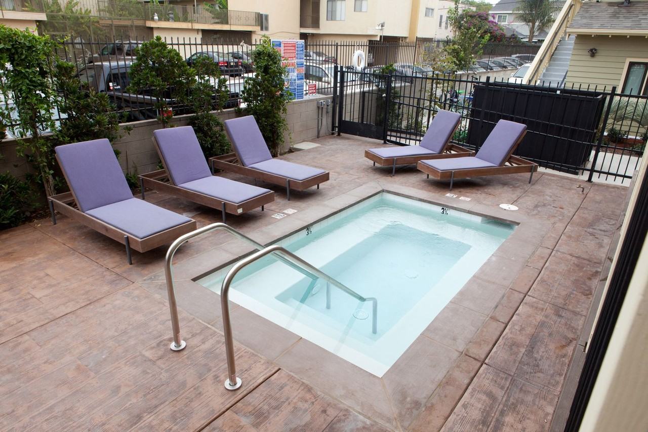 2716 Ellendale Place Apartments 2716 Ellendale Pl, Los Angeles, CA