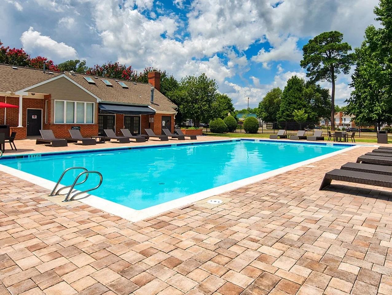 Courts at Yorkshire Downs - Photo 6 of 50