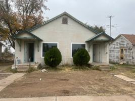 featured image of 1110 W Grand Ave