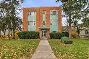 featured image of 211 N Washington St