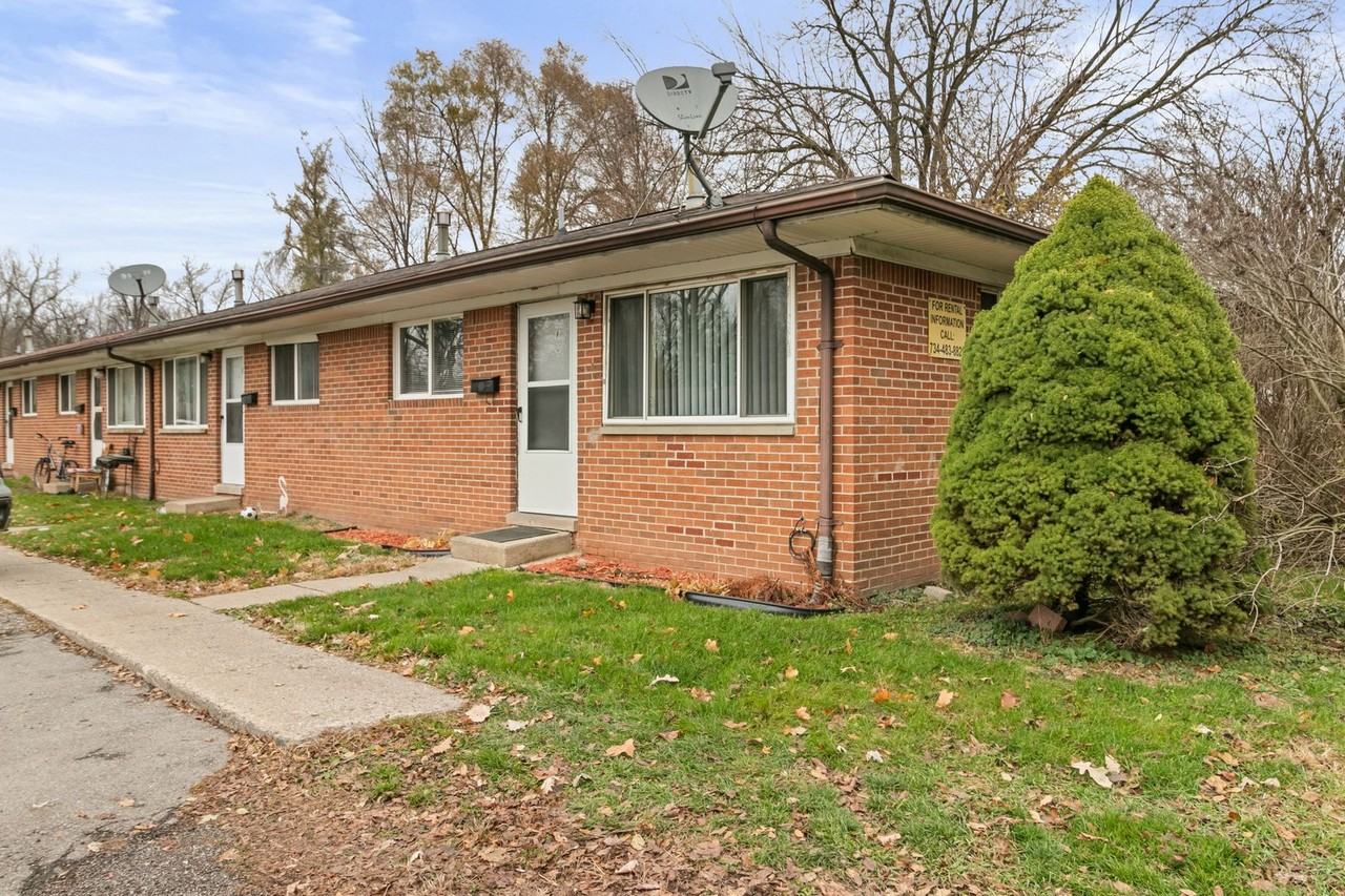 George Place Apartments (Bushwood Properties LLC) - Photo 2 of 15