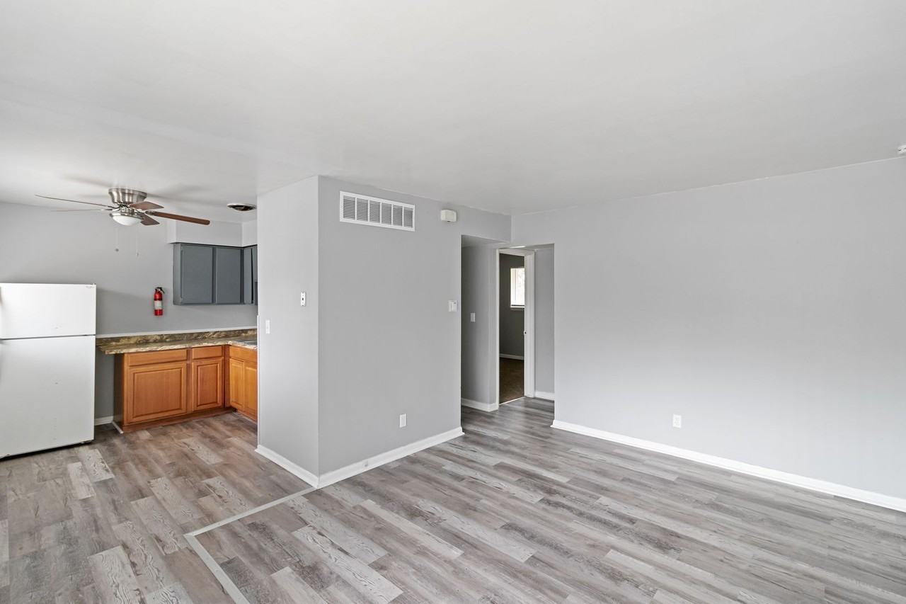 George Place Apartments (Bushwood Properties LLC) - Photo 5 of 15