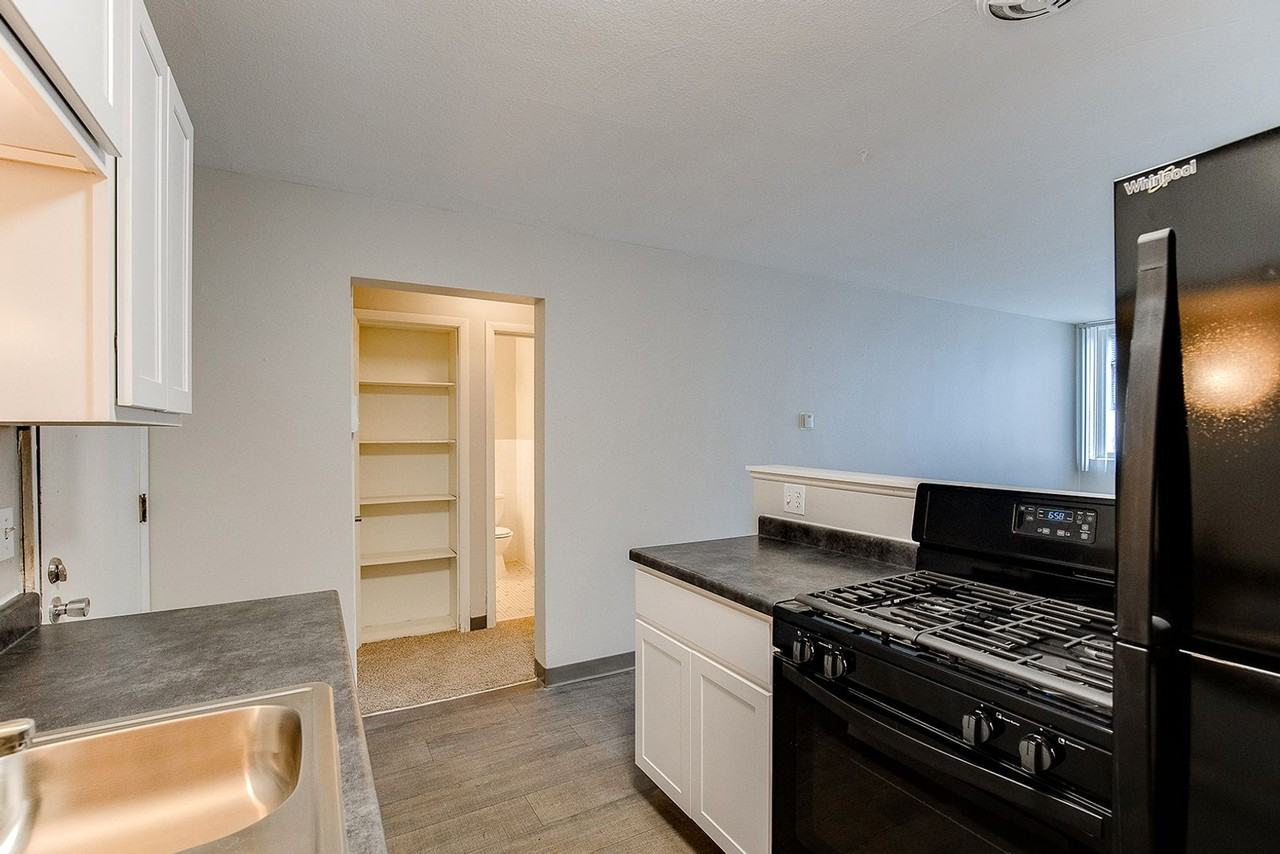 3105 22nd Ave S Minneapolis - Photo 4 of 14