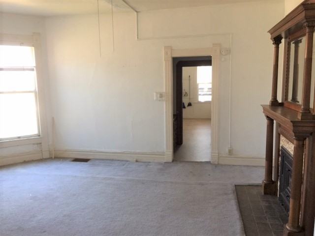 209COL - Photo 2 of 14