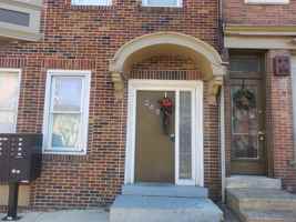 featured image of 349 N 7th St