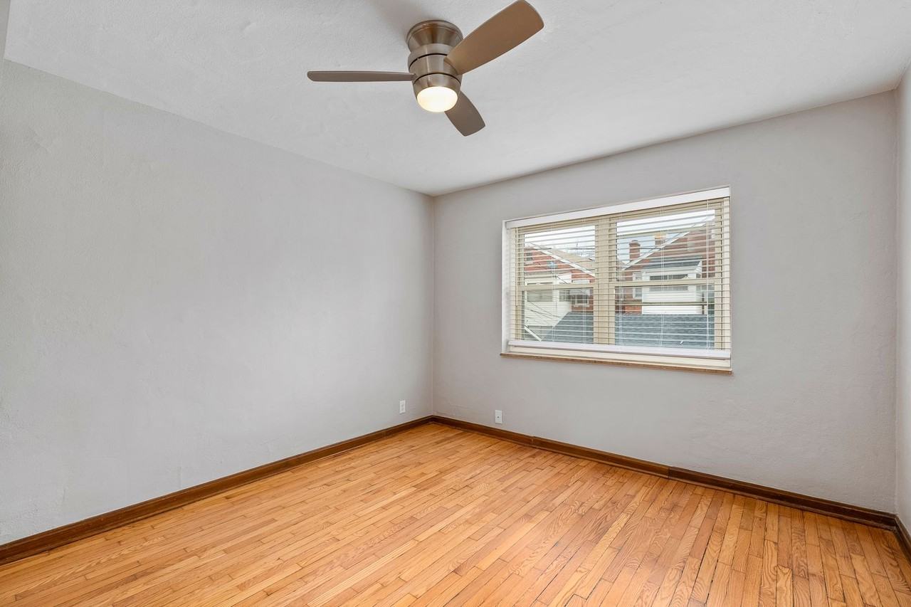 5823 Lindenwood Avenue #1E - Photo 6 of 12