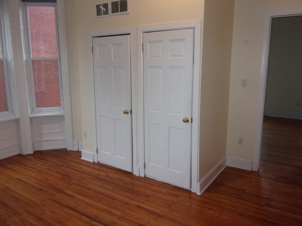 1509 N 16th - Photo 4 of 22