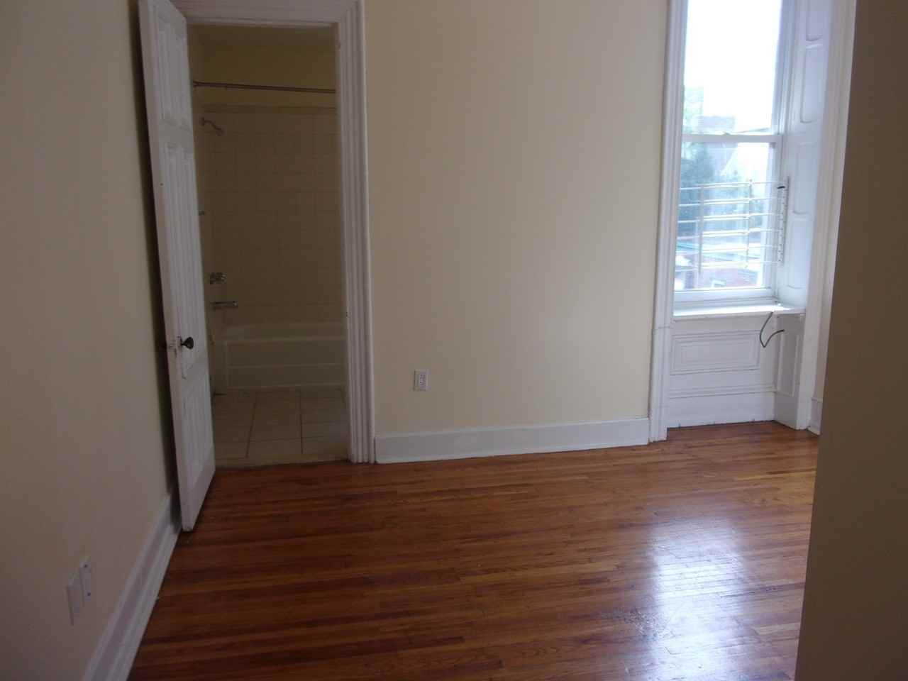 1509 N 16th - Photo 5 of 22