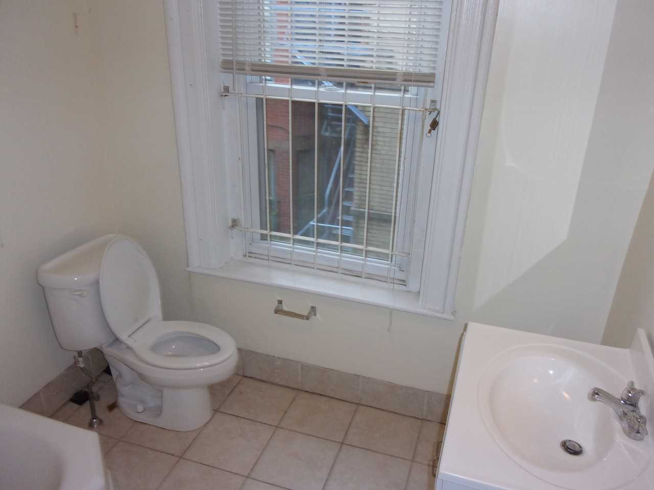 1509 N 16th - Photo 7 of 22