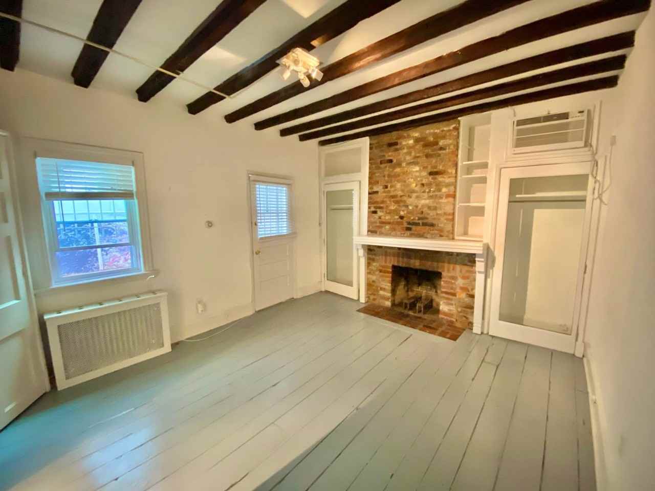 0012 - JPA Realty - Photo 2 of 20