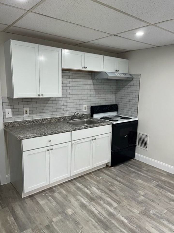 16 W North Street - Photo 2 of 13