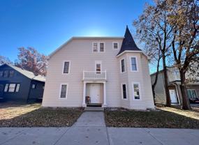 1017 Laramie - Photo 1 of 1