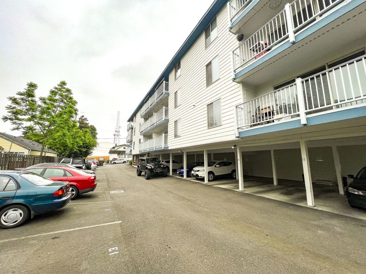 9100 Roosevelt Apartments - Photo 5 of 18
