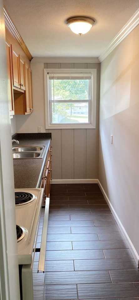 Knollwood - Photo 6 of 50