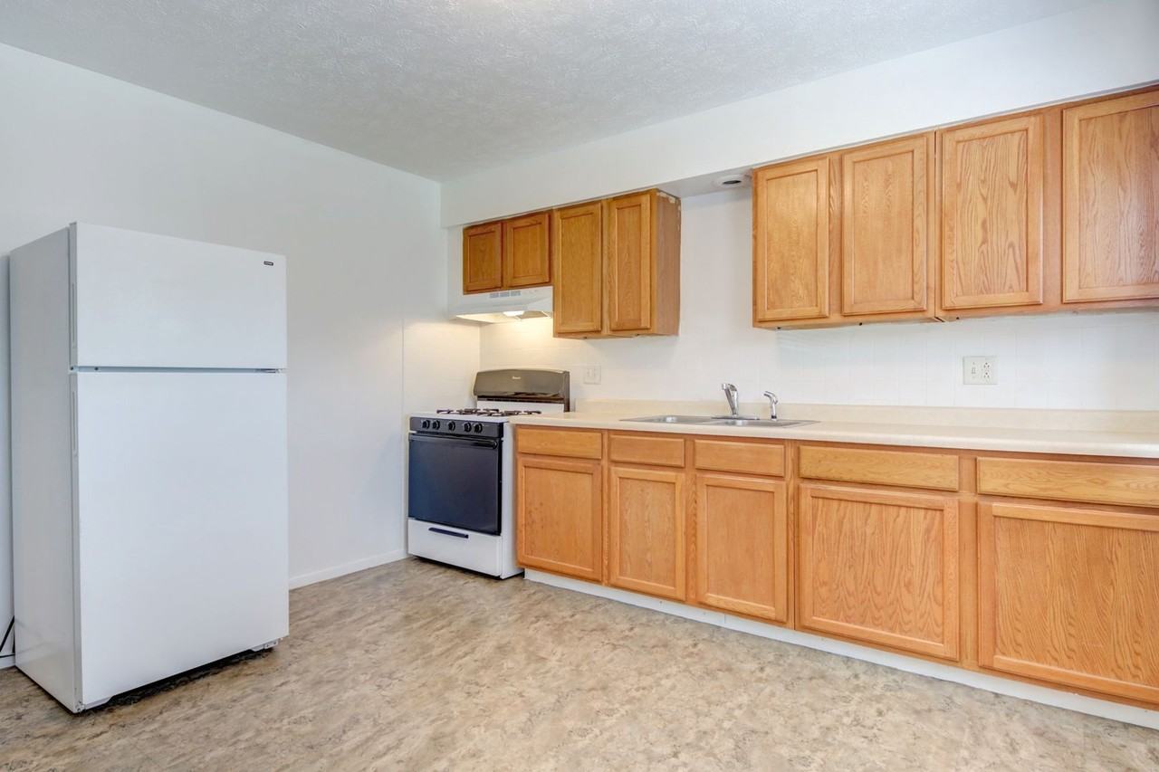 Arcadia Apartments - Photo 3 of 7