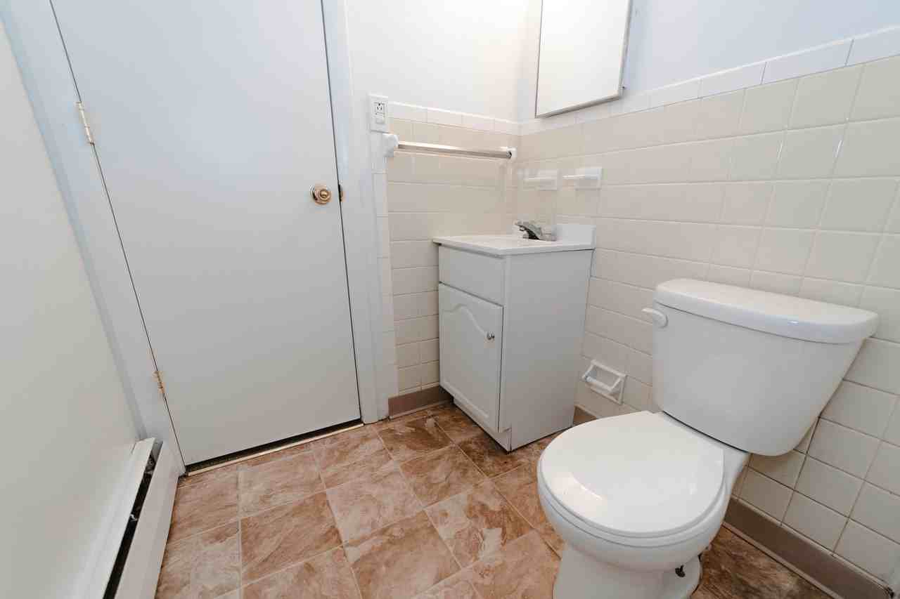 Clubhouse - Photo 5 of 27