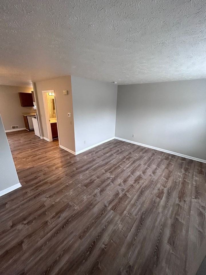 7999 Green Meadow Ct Apartments in Jenison, MI 49428 Zumper