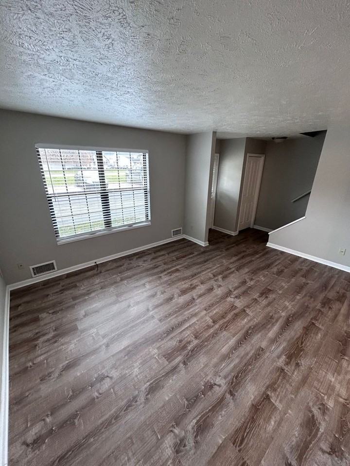 7999 Green Meadow Ct Apartments in Jenison, MI 49428 Zumper