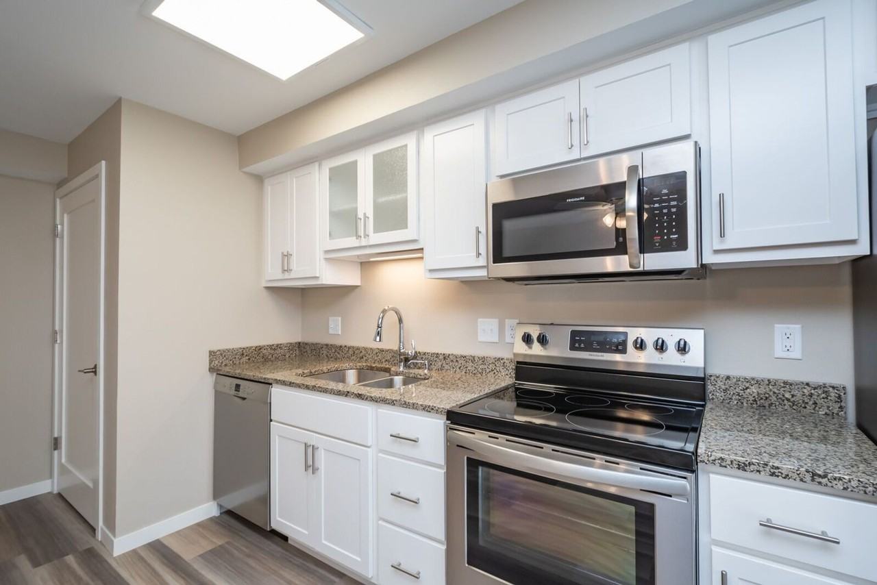 River Ridge Place - 199 Building - Photo 4 of 46