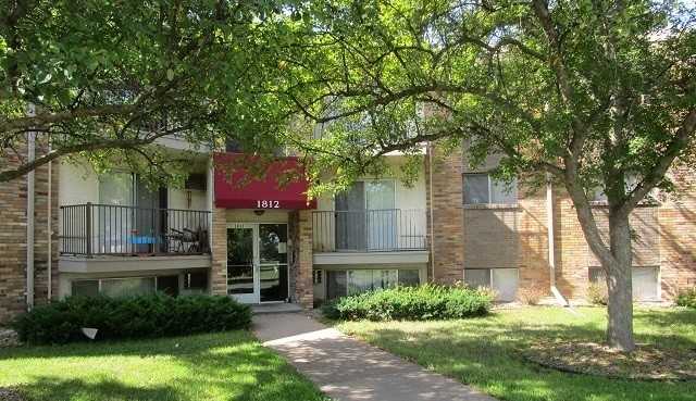 White Bear Manor Apartments - Photo 5 of 9