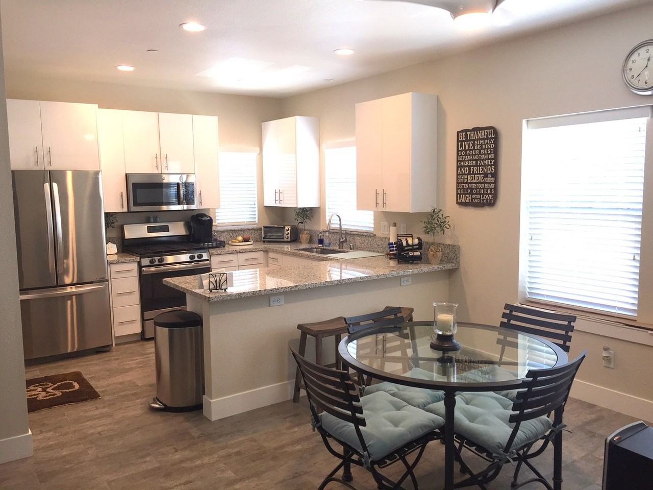 Westside Fours 2150 - Photo 3 of 13