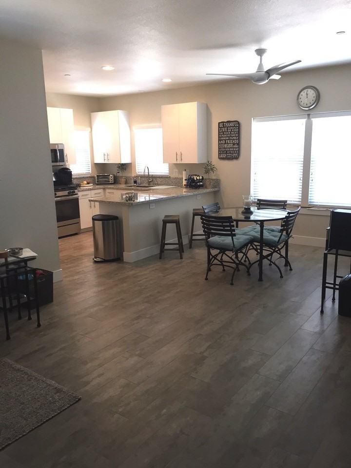 Westside Fours 2150 - Photo 7 of 13