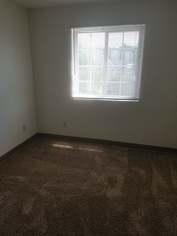 Lillienthal - Photo 4 of 23