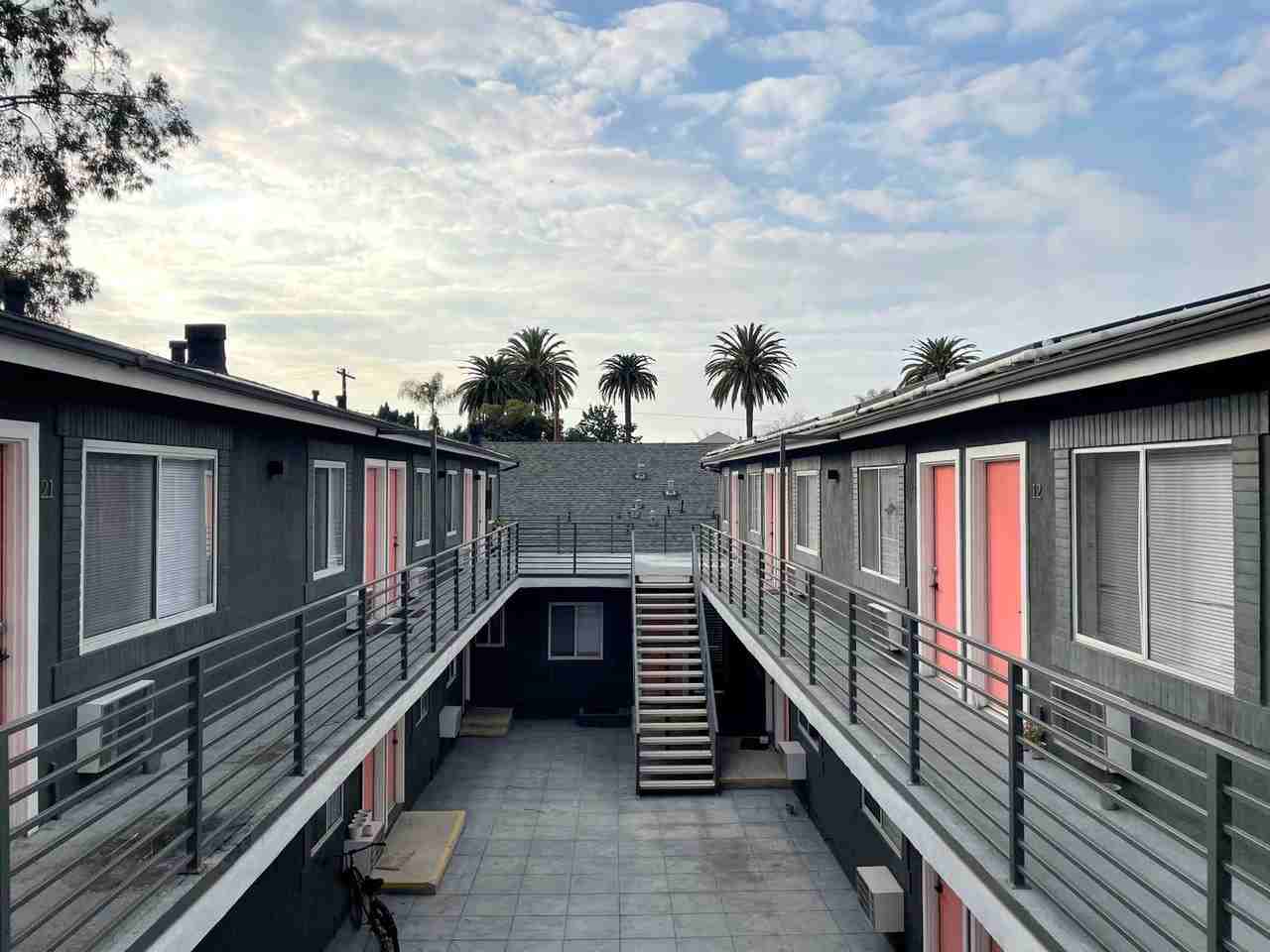 2831 Ellendale Place - Photo 2 of 15