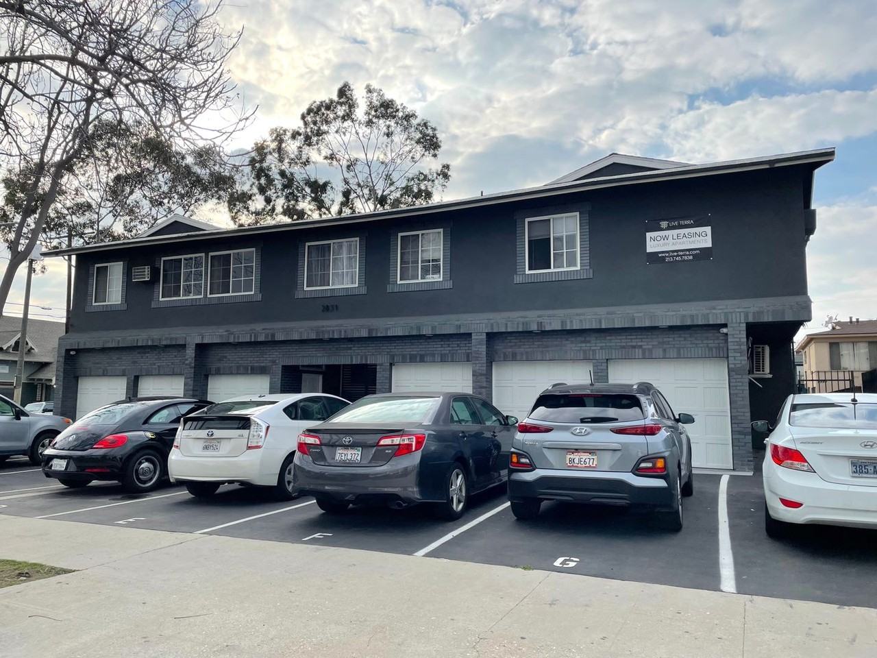 2831 Ellendale Place - Photo 3 of 15