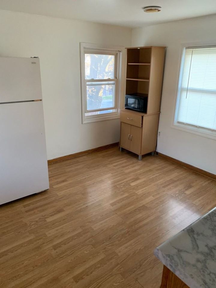 1208 59th St. (Duplex) - Photo 3 of 11