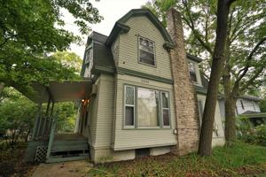 featured image of 2005 Monroe Street