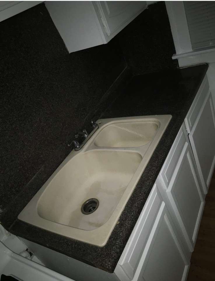 9917-9919 Woodside - Photo 3 of 4