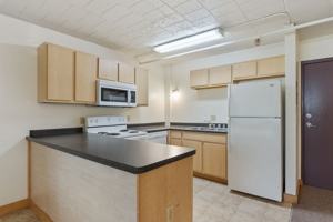 featured image of 2125 W Kilbourn Ave