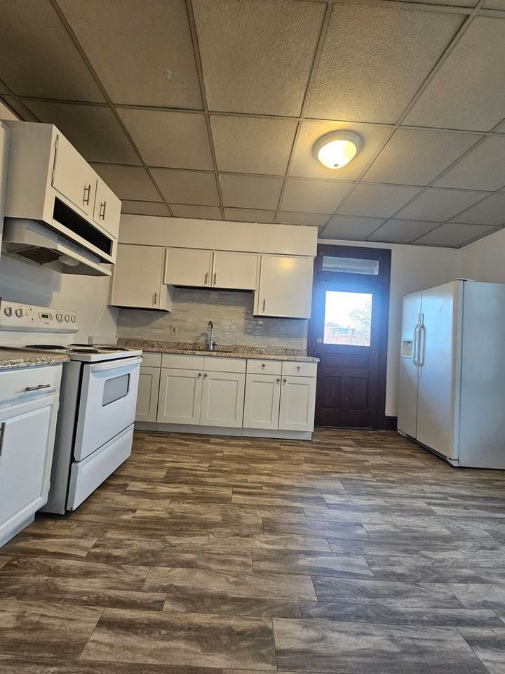 729 MADISON AVENUE - Photo 3 of 15