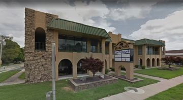 featured image of 940 S National Ave