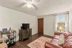 featured image of 306 E Magnolia Ave