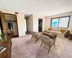 featured image of 2810 Grand Ave