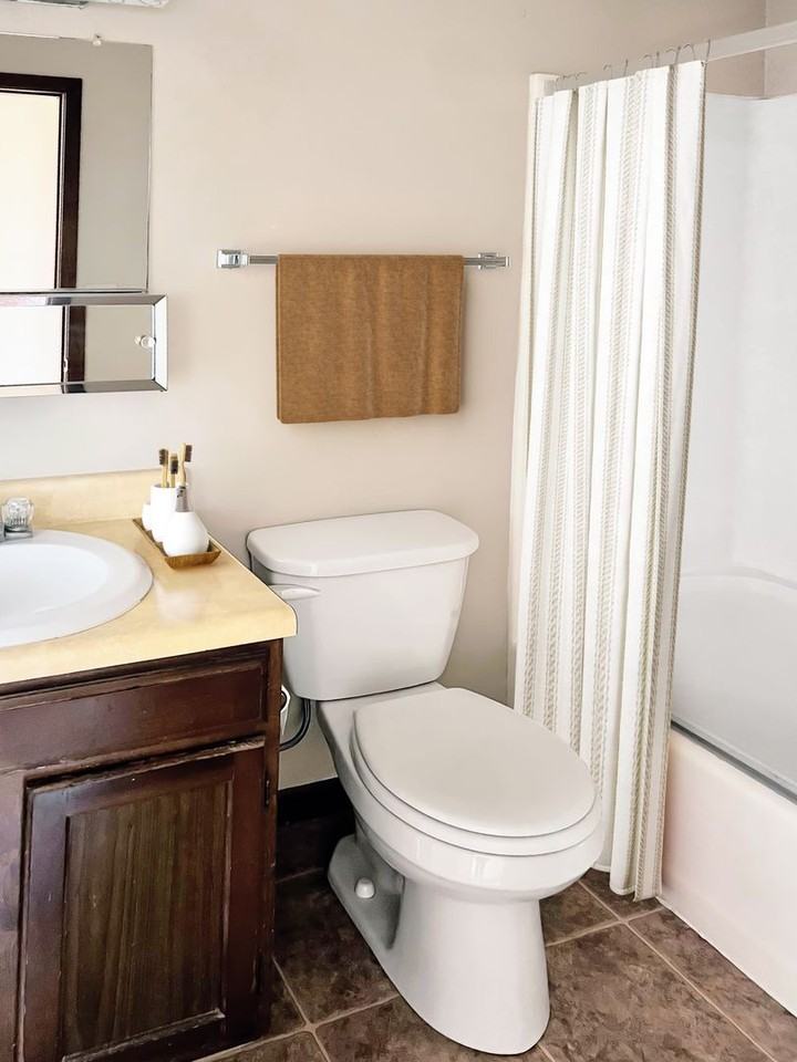 2810 Grand Ave - Photo 5 of 11