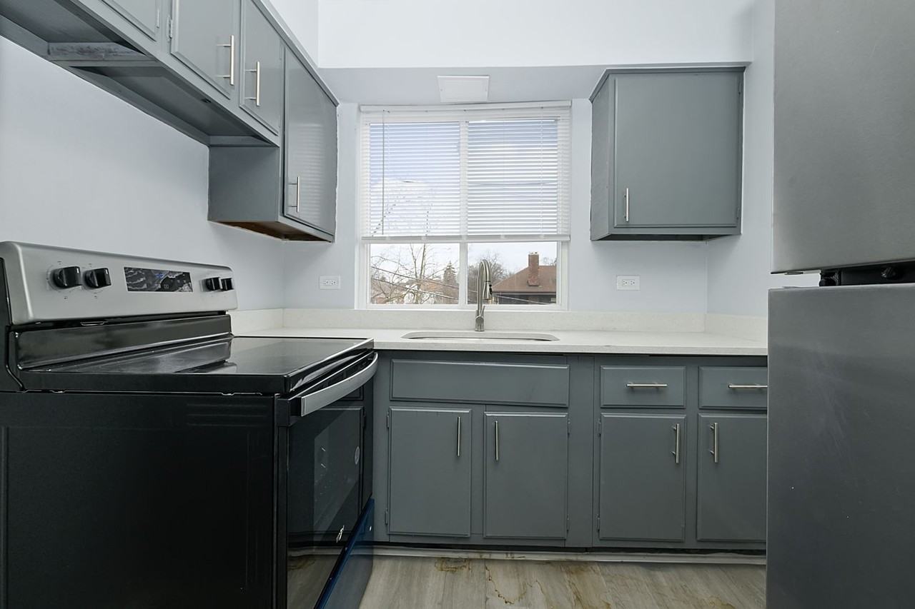 2040 W 111th Apartments in Park, Chicago, IL 60643 Zumper