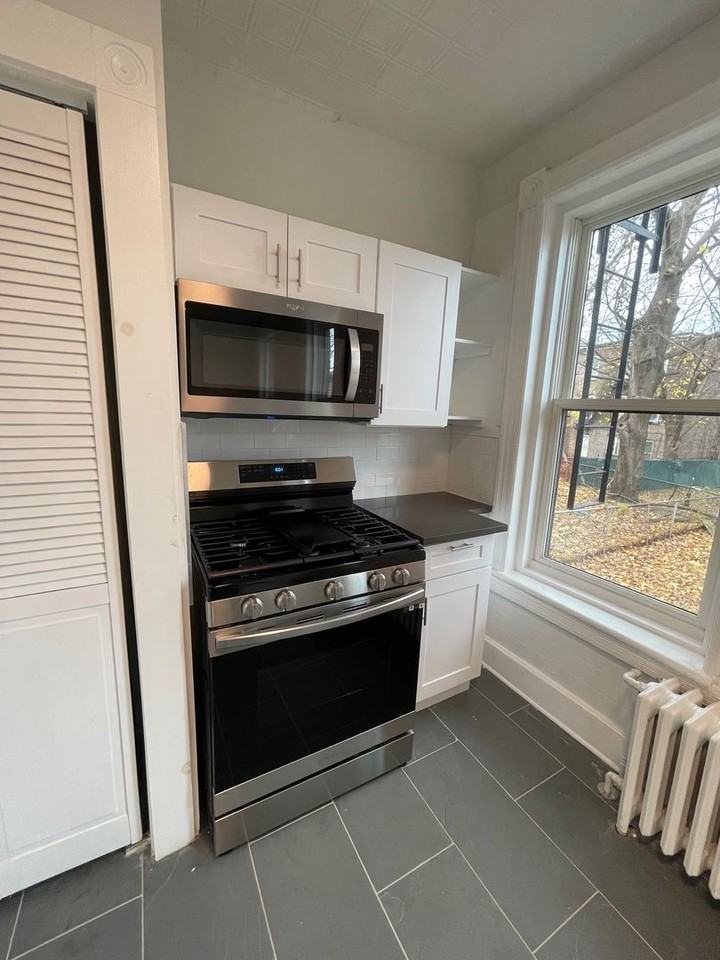 74 Carson Avenue - Photo 3 of 10