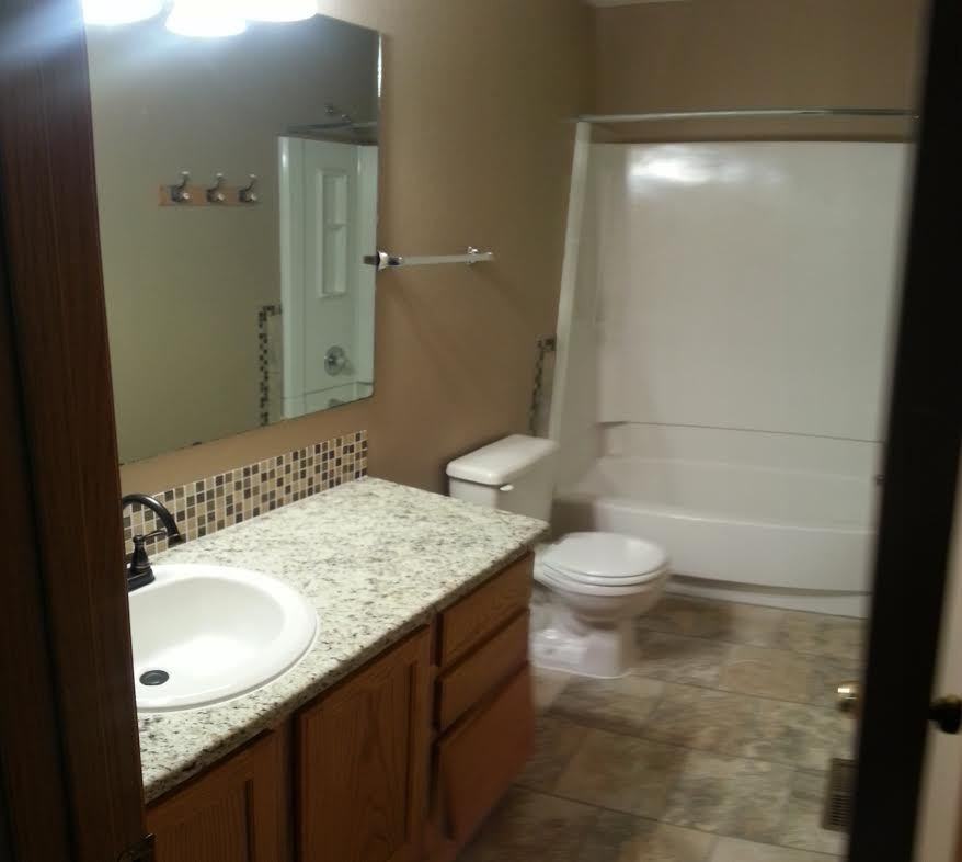 Courtside Townhomes, LLC - Photo 5 of 25