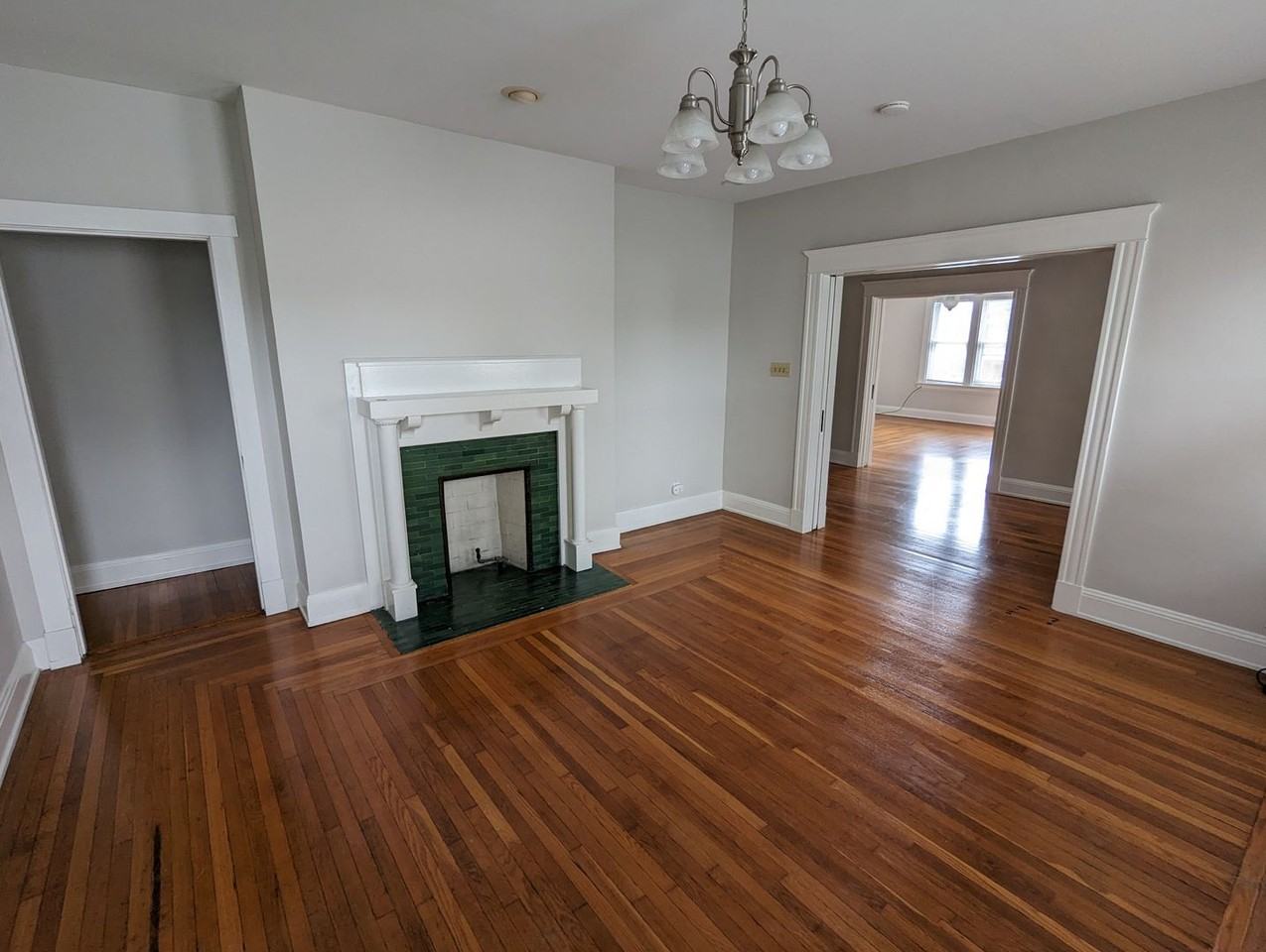 2153 Slane Ave - Photo 5 of 25