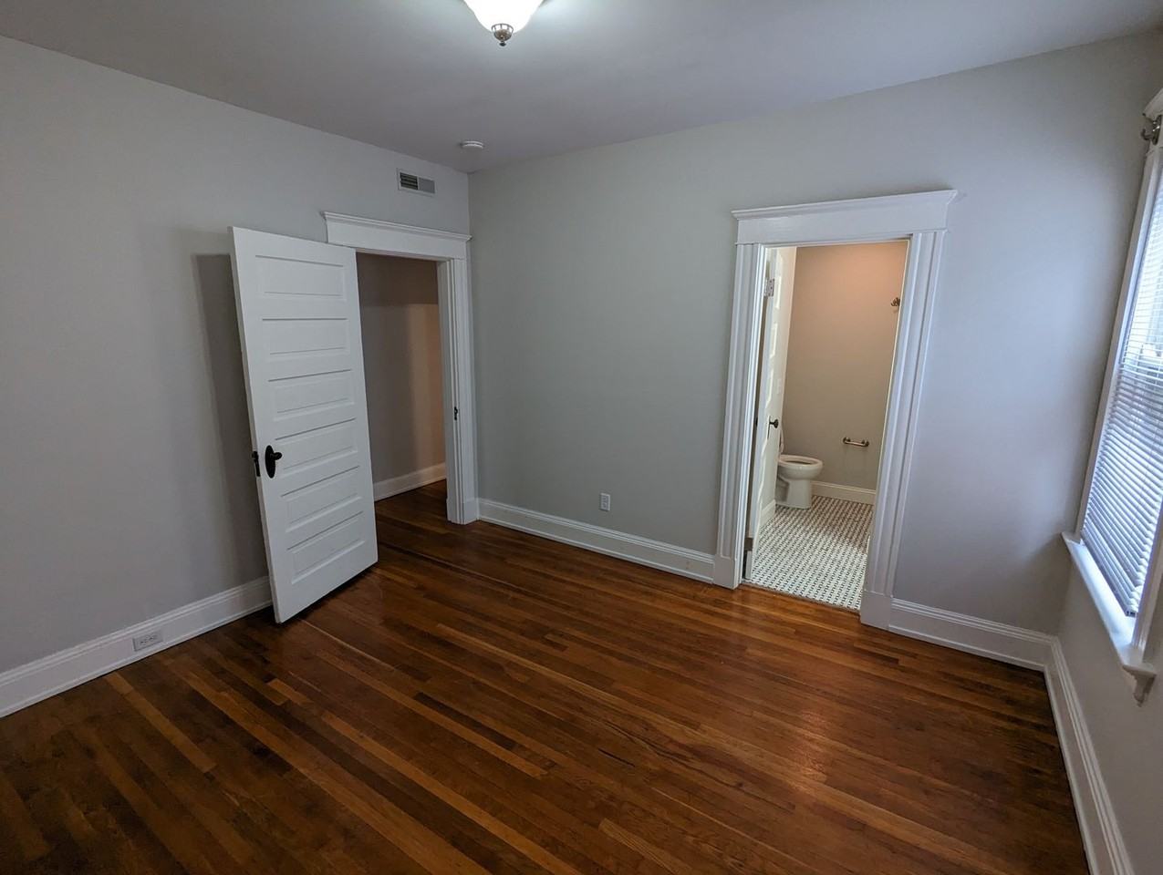 2153 Slane Ave - Photo 6 of 25