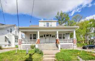 featured image of 404 N 9th St