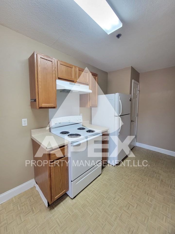 1213 Avalon Dr - Photo 6 of 16