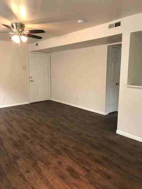 1014 Mississippi - Photo 2 of 10