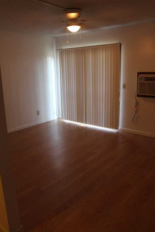 The Knolls - Photo 2 of 13