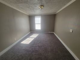 featured image of 924 W 5th St