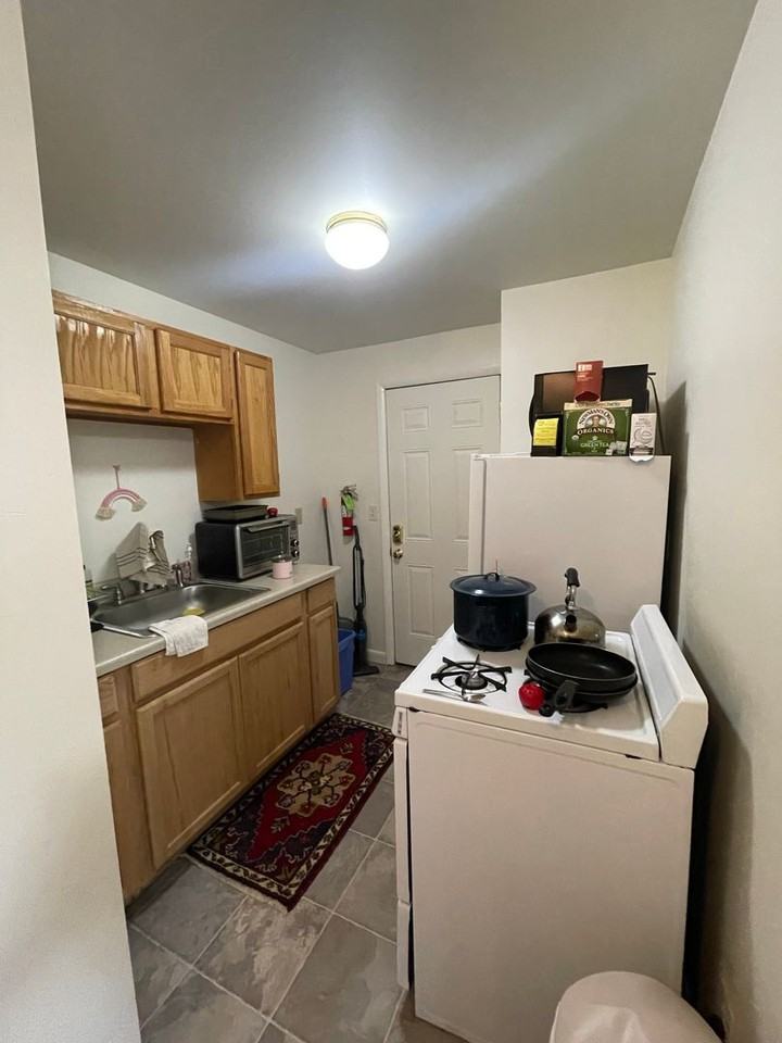 72 Hyde Street - Photo 7 of 22