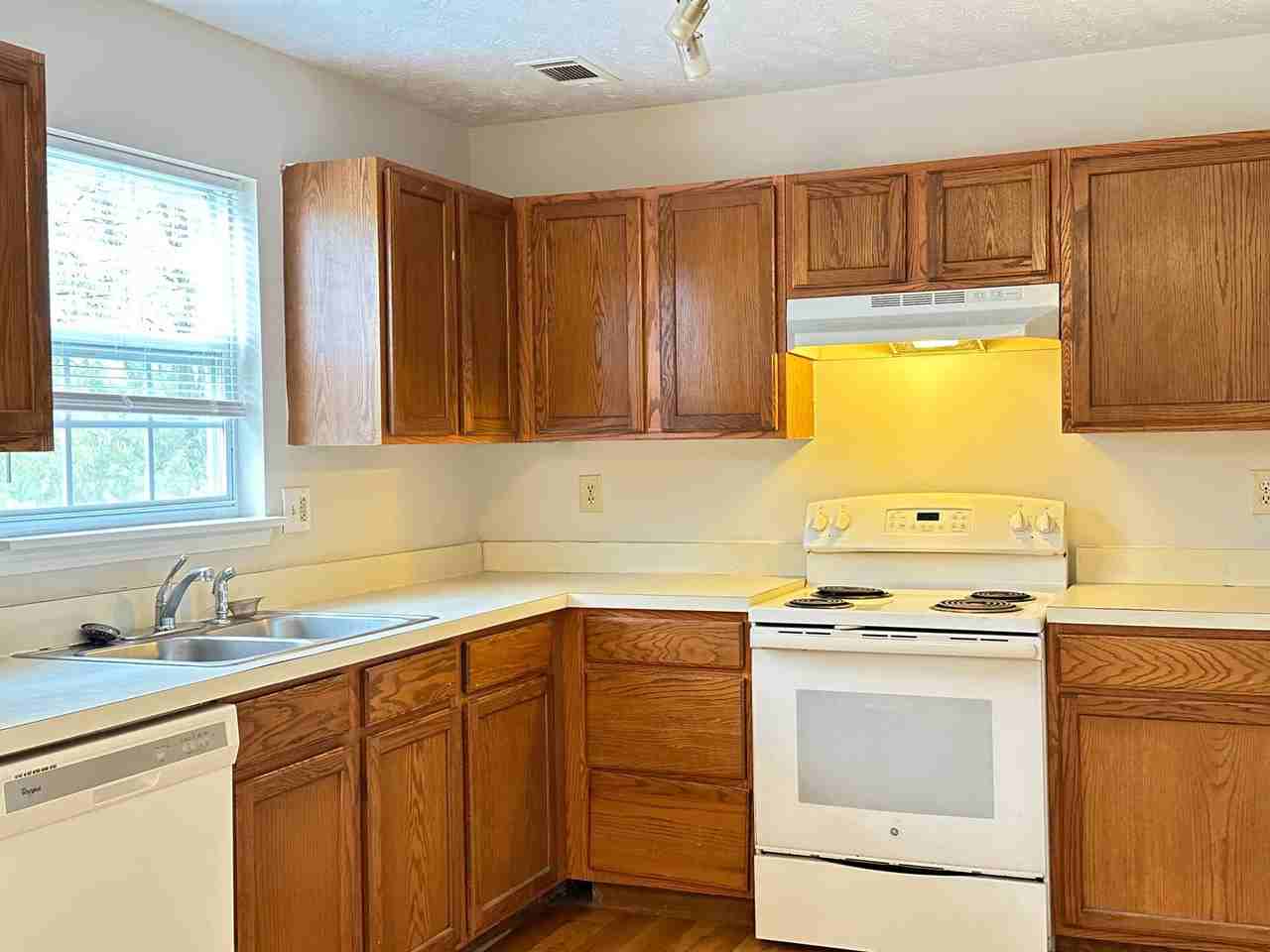 HHO-WEH3828-3830 - Photo 2 of 32